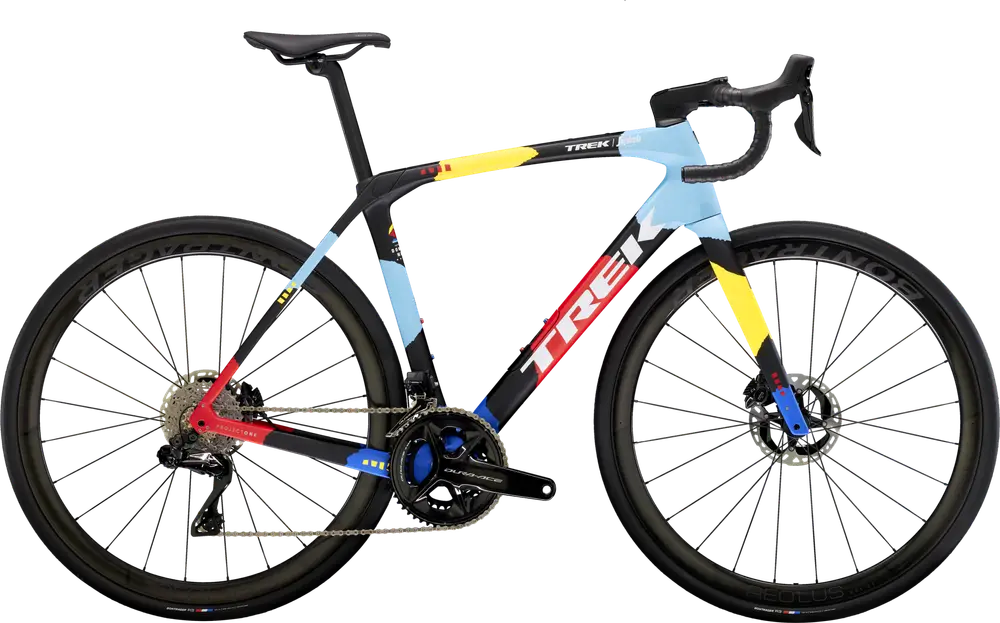Trek Domane SLR 7 Gen 4 | 2025